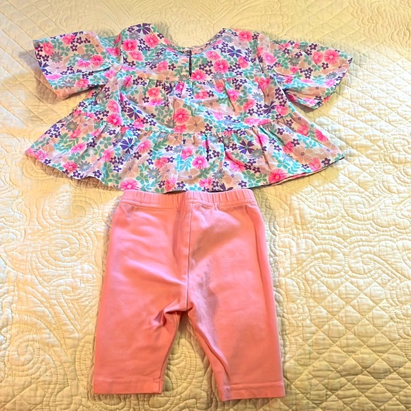 Summer weight top and leggings - Picture 4 of 4